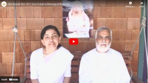 Přečtete si více ze článku Poselství a požehnání Šrí Ánandí Má u příležitosti Guru Purnimy 2011
